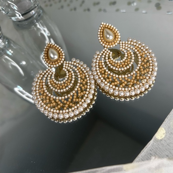 White Pearls Hoop Earrings ( Chand Bali ) - Picture 4 of 7